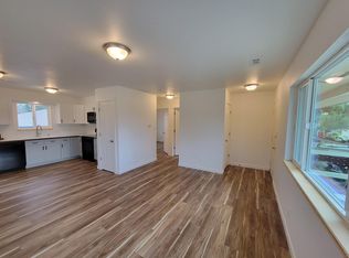 932 7th St, Berthoud, CO 80513