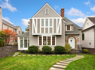 3213 Foxhall Rd NW, Washington, DC 20016