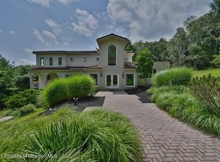 625 Lantern Hill Rd, Shavertown, PA 18708