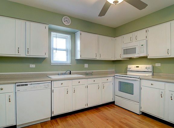 5th image of 1501 Darien Lake Dr APT 302