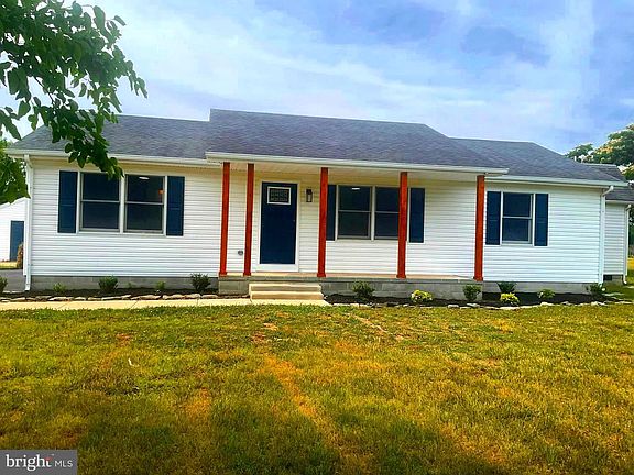 2nd image of 932 Paris Kirby Rd