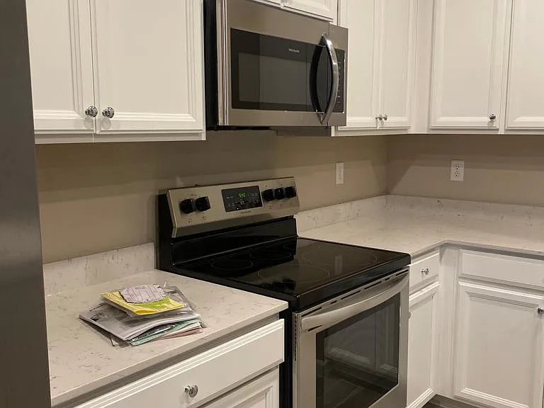 472 Boracay Cir — Photo 12