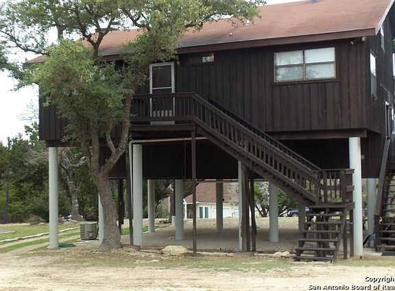 5th image of 246 Oak Hideaway Dr