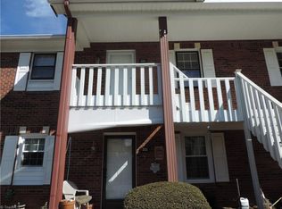 233 Olde Vineyard Ct, Winston Salem, NC 27104