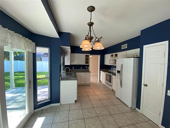 3rd image of 2241 Coolbrook Ct