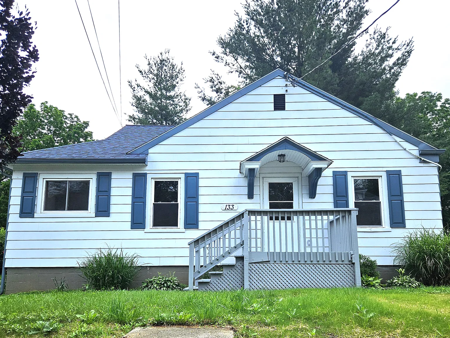 3 bed, 1230 sqft, $1,700 — Photo 1