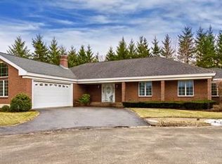 12 Gavin Cir, Stoneham, MA 02180