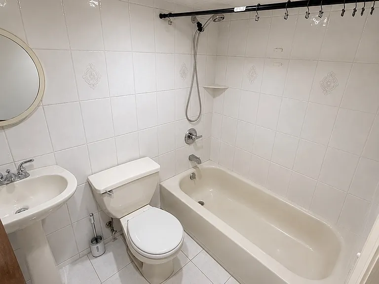 1260 Drumgoole Rd E #3 — Photo 5