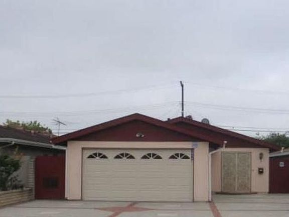 2nd image of 11730 Walcroft St