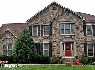1703 Ashfield Ln, Louisville, KY 40220