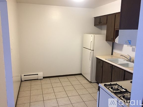 4th image of 2465 N Frederick Ave APT 304