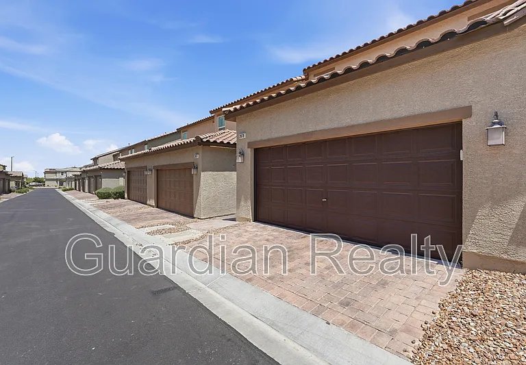 2879 Cabrillo Terrace St — Photo 22