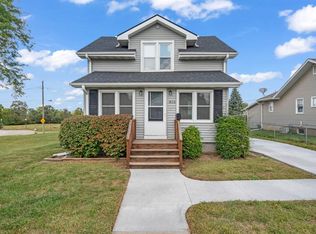 816 N 7th Ave W, Newton, IA 50208