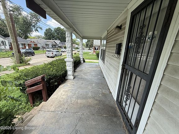 2nd image of 1319 Earl Ave
