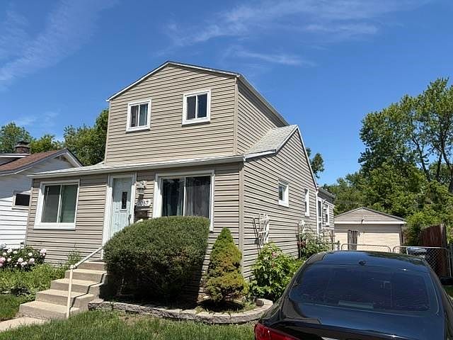 Listing photo 3
