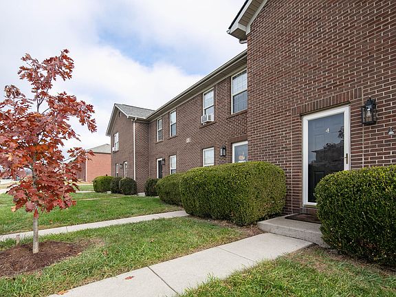4th image of 913 Weeping Willow Dr
