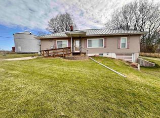 733 N Rock City Rd, Ridott, IL 61067