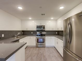 11022 Camarillo St #305, North Hollywood, CA 91602