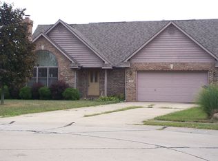 28 Cathys Dr, Whiteland, IN