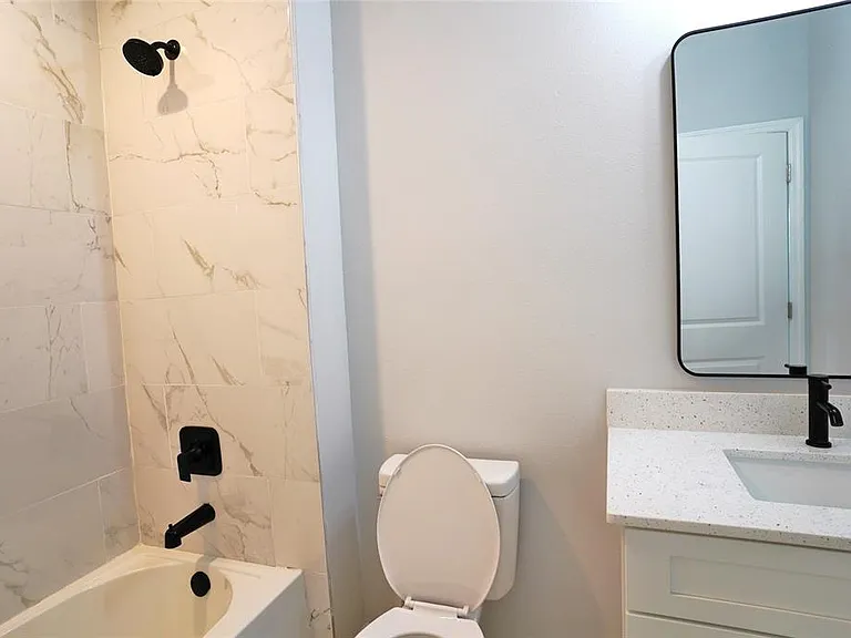 17070 Byron Ave #17072 — Photo 13