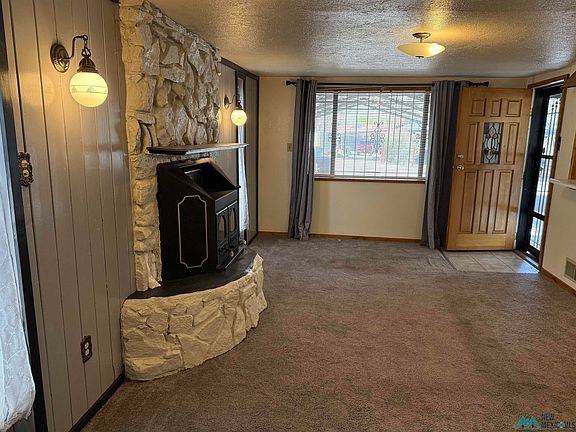 2nd image of 868 Highland Dr