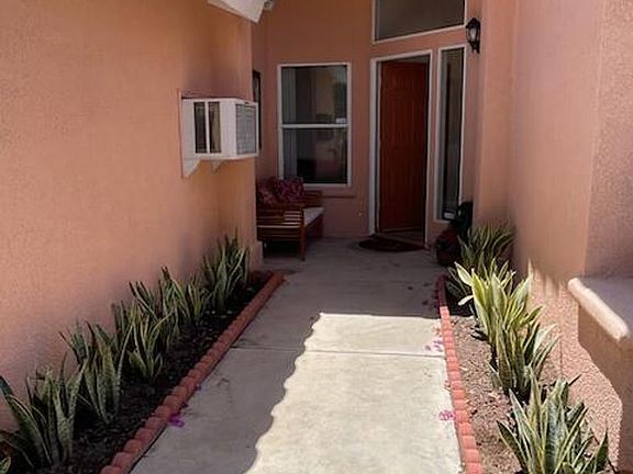 3rd image of 2830 Taylor Ave