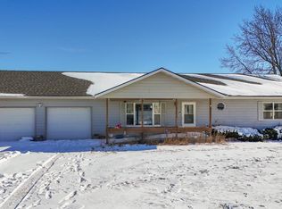1298 E 250th Rd, Berryton, KS 66409