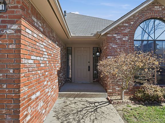 5th image of 6311 S 90th East Ave