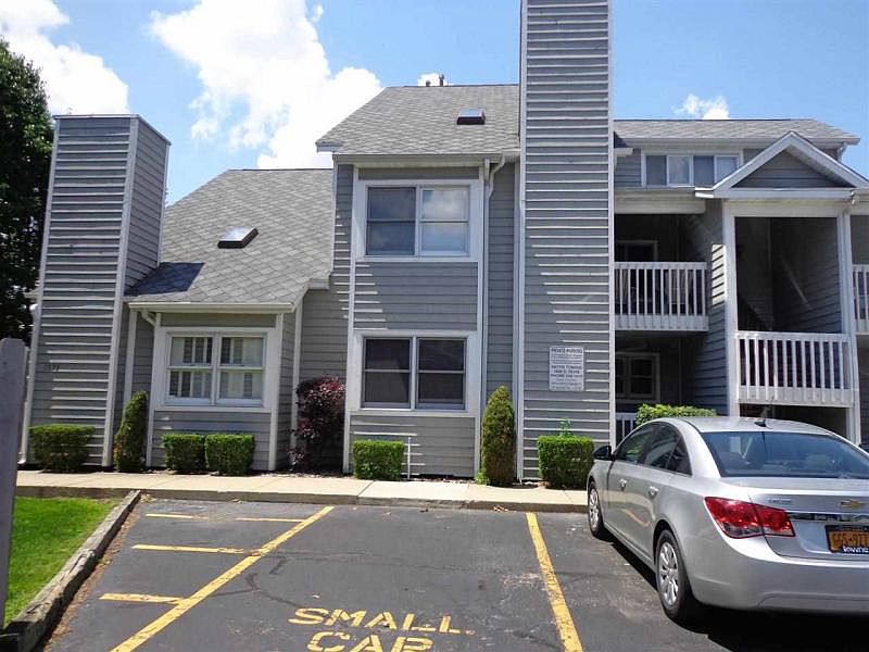 1st image of 1535 N Oak Hill Dr Unit B-2