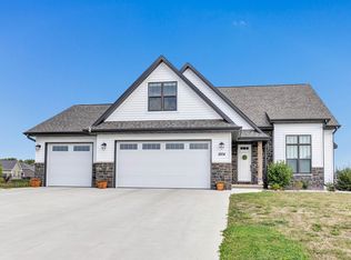 1004 Gulfstream Ct, De Pere, WI 54115