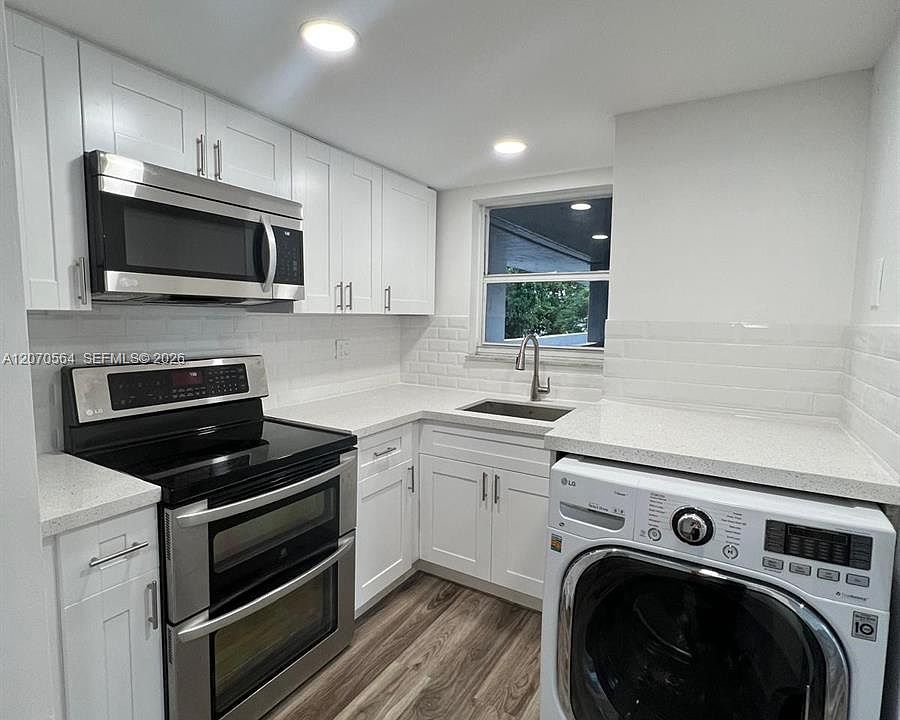 1st image of 310 Fontainebleau Blvd APT 204
