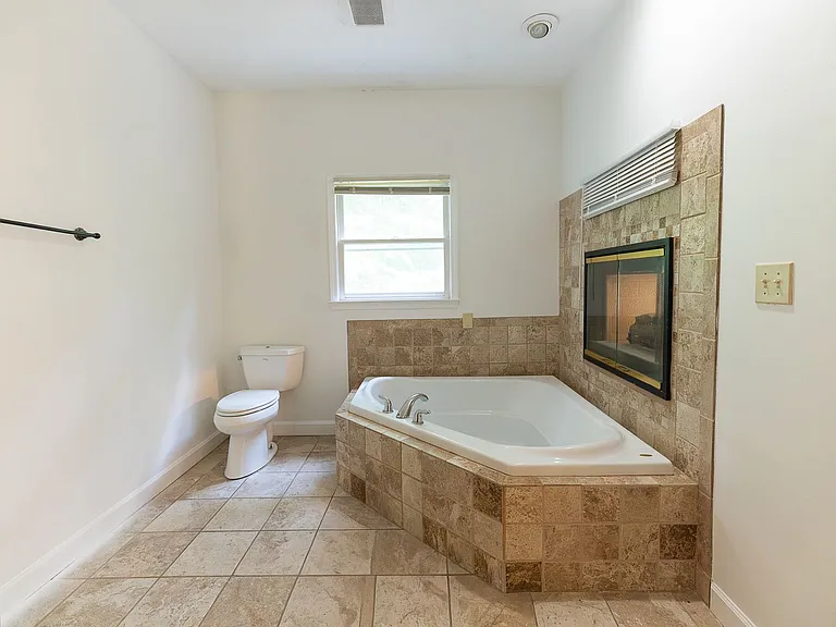 4916 Gold Crest Dr — Photo 18