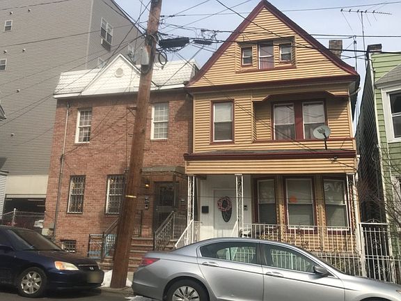 2nd image of 22 McDougall St