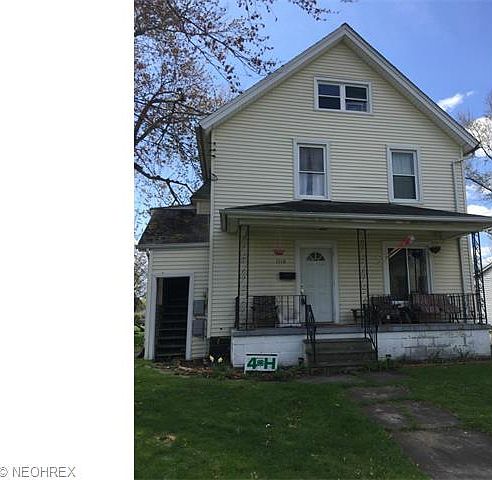 1st image of 1110 Woodland St NE