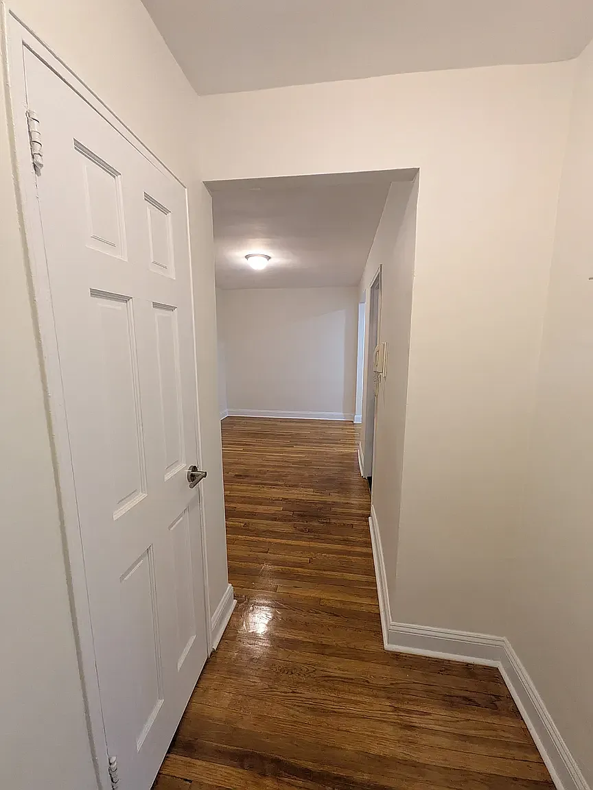 63-84 Saunders Street — Photo 3