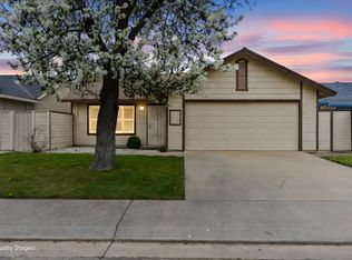 1917 Middelburg Ct, Modesto, CA 95356
