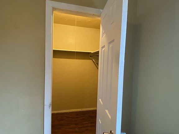 4th image of 514 S Bois D Arc Ave #1