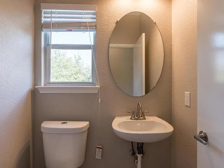 6319 Parliament Dr — Photo 19