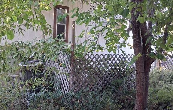 2nd image of 222 Ollis Rd