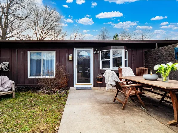 53 Greenfield Ct, Berea, OH 44017