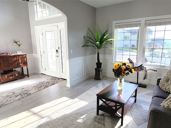 5th image of 9105 76th Avenue NE