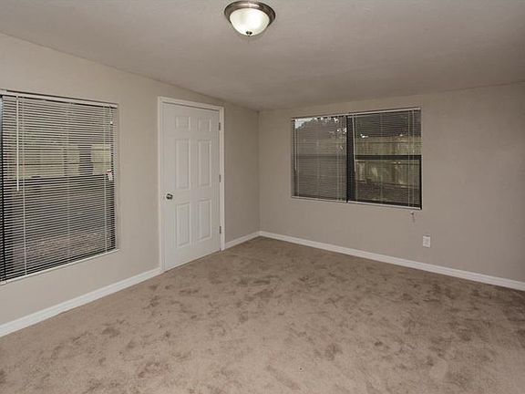 3rd image of 1238 Carol Dr