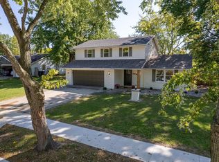 1618 Lochinvar Dr, Fort Wayne, IN 46845