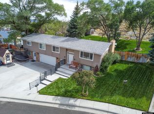 1050 Boulder Dr, Green River, WY 82935
