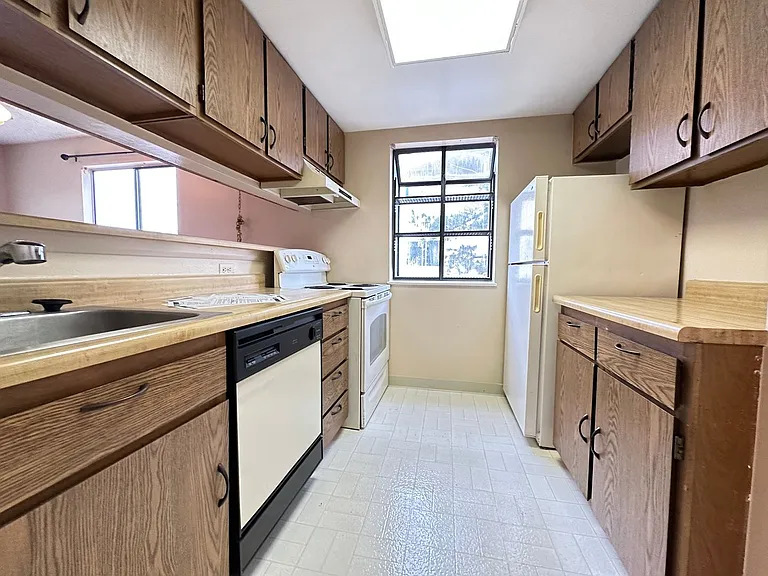 12504 E Cornell Ave #202 — Photo 6
