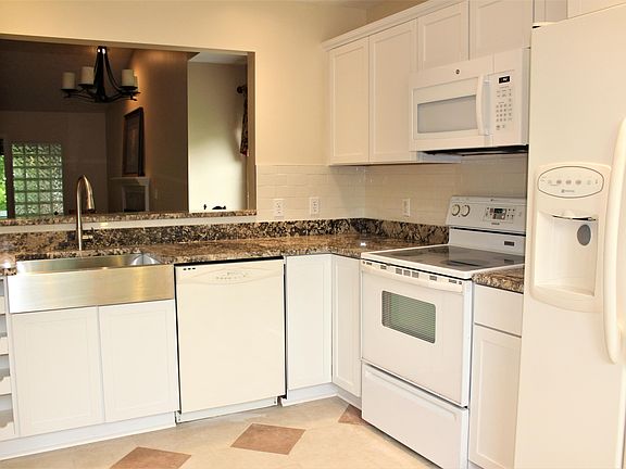 5th image of 1537 Skylark Ct