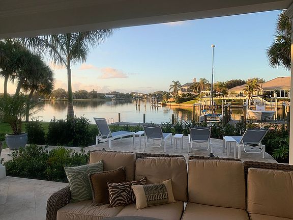 4th image of 1955 Compass Cove Dr