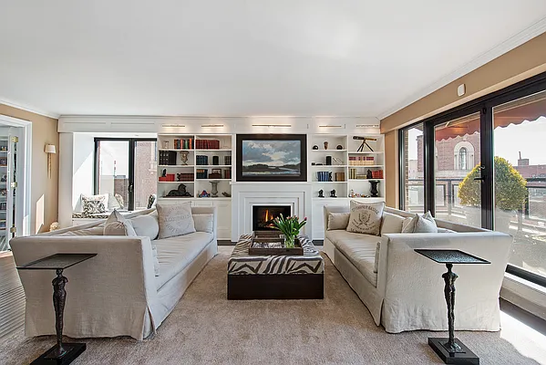 Sold by CORE | media 2