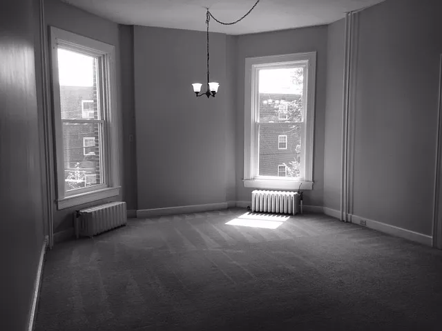 140 Seminary Ave #2 — Photo 1
