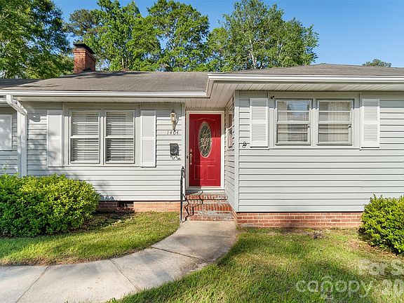 3rd image of 1404 Berry St